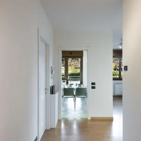 The House On The Appartement *