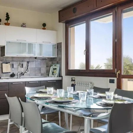 The House On The Рено-ди-Леджуно